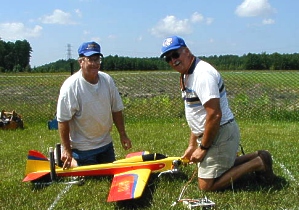 Joe Lupton prepares his modified Kaos for competition - Rocks photo