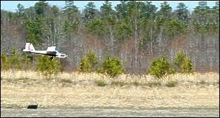 Rusty's LT 40 on final - Rocks photo